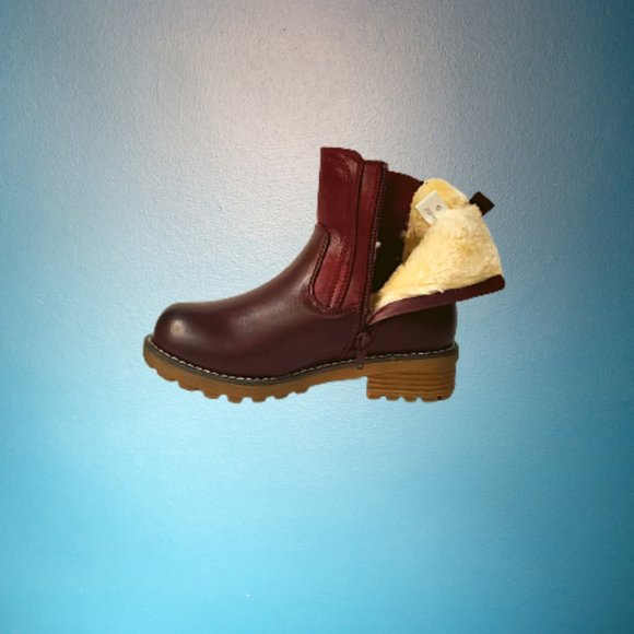 Chelsea Faux Fur Lined Slip on Fashion Booties - Picture 4 of 4